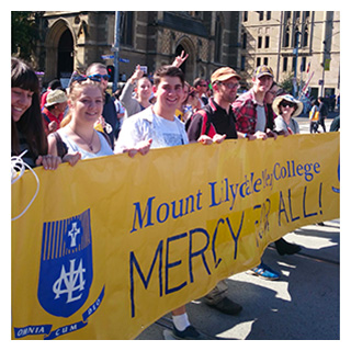 Mount Lilydale Mercy College community at a Palm Sunday Justice for Refugees Rally