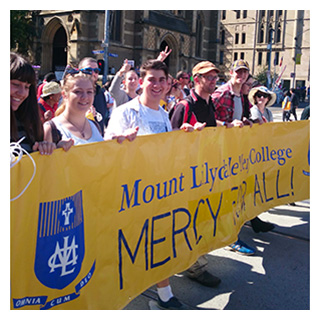 Mount Lilydale Mercy College community at a Palm Sunday Justice for Refugees Rally