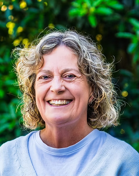 Claudia Neale